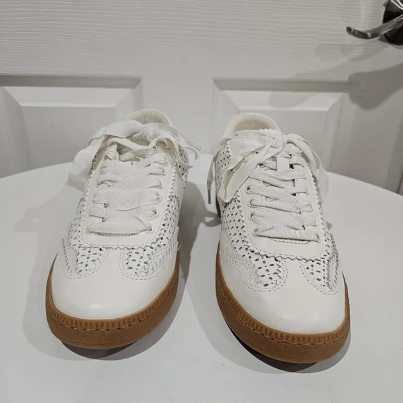 Dolce Vita Notice Eyelet Perf Sneakers White Leather - Picture 6 of 9